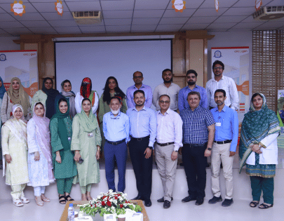Dr Maryam speaking during DHUS event — photo 2