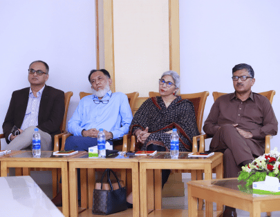 Dr Maryam speaking during DHUS event — photo 4
