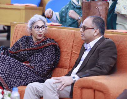 Dr Maryam speaking during DHUS event — photo 5