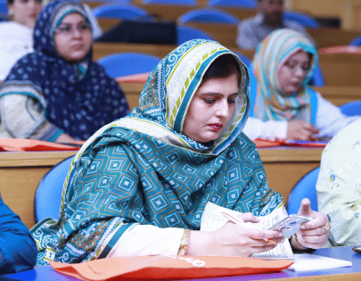 Dr Maryam speaking during DHUS event — photo 14