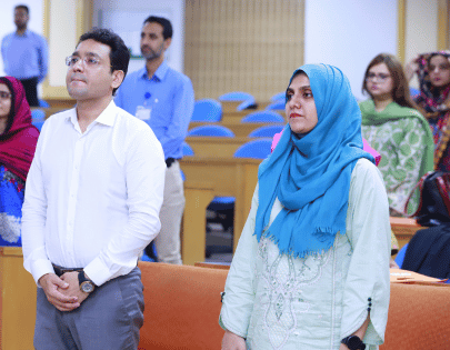 Dr Maryam speaking during DHUS event — photo 16